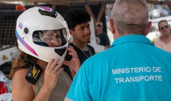SE ENTREGARON CASCOS A CIEN VECINOS Y VECINAS DE LA CIUDAD